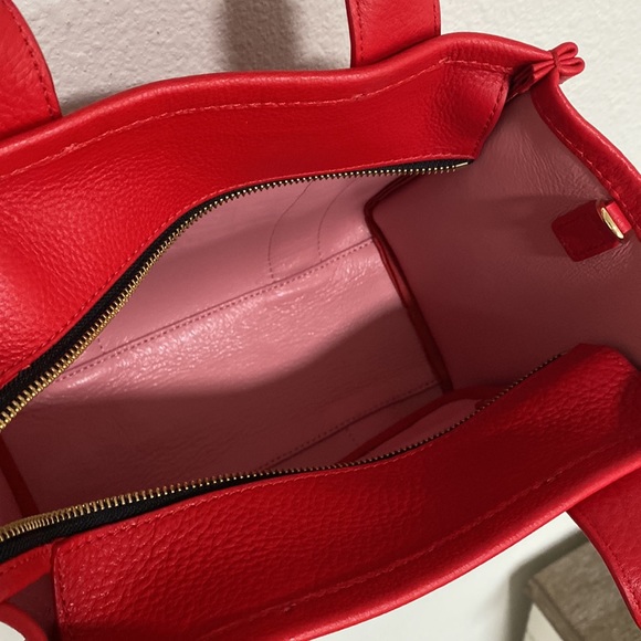 Marc Jacobs SMALL Leather Tote Red - Picture 3 of 7